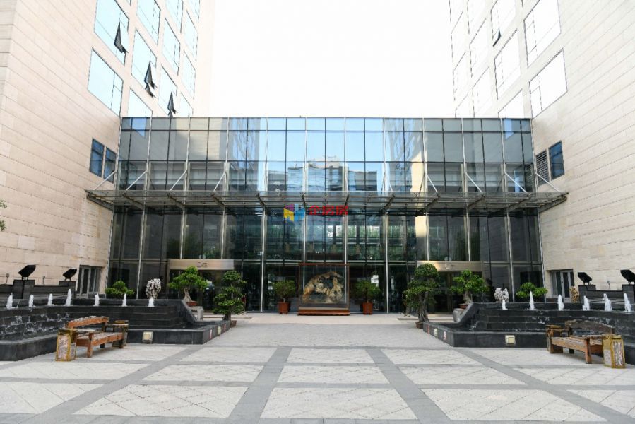 雍贵中心
