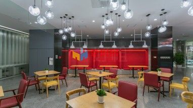 快易名商办公中心（雅安国际公寓）